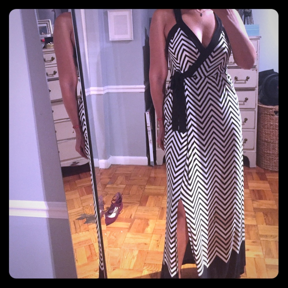 Sexy maxi dress. Resort wear.